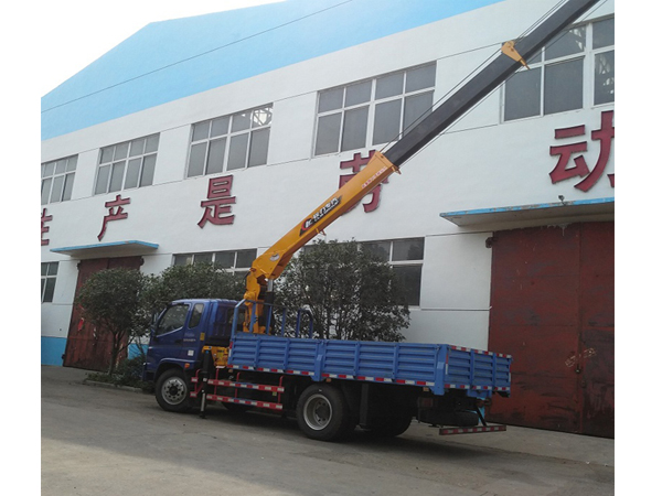 FOTON 3.5ton small truck with crane 4.3m cargo box cargo truck with crane boom