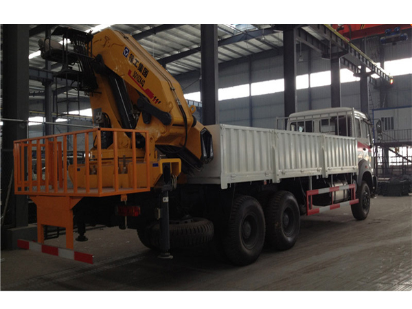 North Benz 12 Tons Folding Truck Mounted Crane for Sales