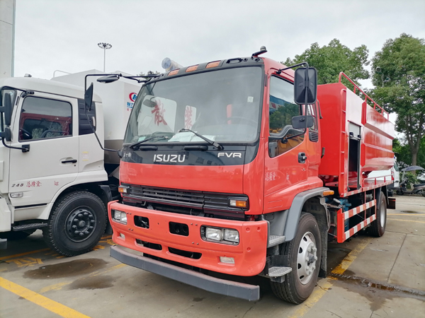 ISUZU FVR Pipeline Dredging Vehicles For Dredge Well With Automatic Telescopic Tube