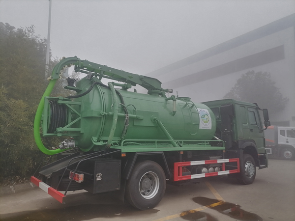 Sinotruck howo 10cbm Sewage Suction Truck Jetting Truck 