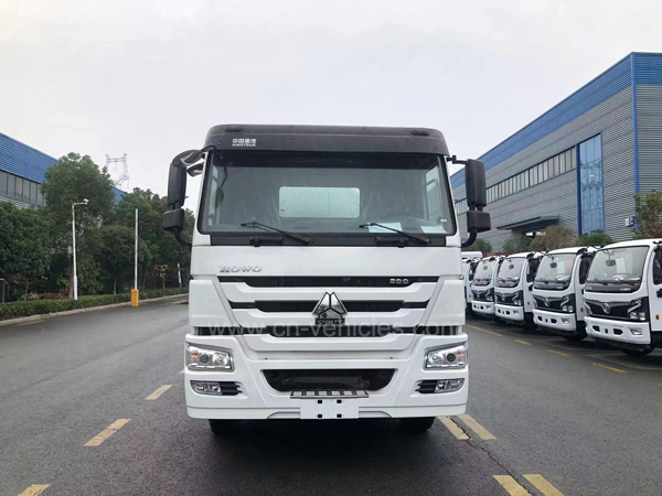 Sinotruck howo High Pressure Vacuum Fecal Suction Vehicle 12000liters Sewage Sewer Cleaning Truck