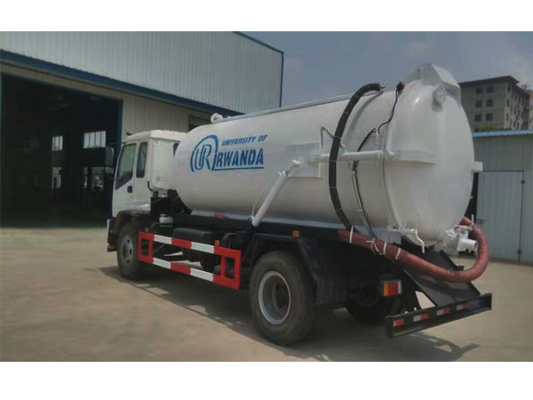 Isuzu FTR 205HP 12000 Liters Vacuum Suction Sewage Fecal Truck