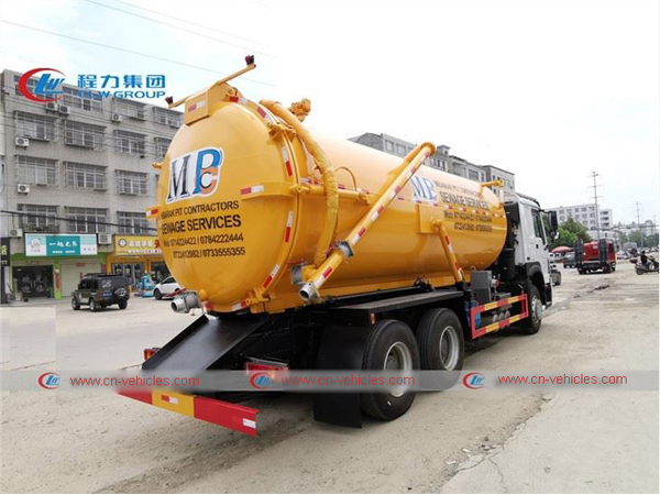 Sinotruk HOWO 15000L Vacuum Sewage Jetting Tank Truck With Jurop Pump