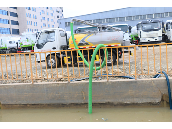 JAC Mini 1500 liter Tanker Sewer Suction Truck With Jetting Pump
