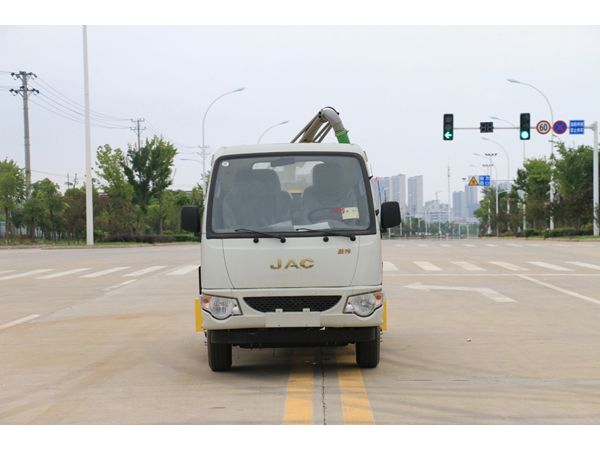 JAC Mini 1500 liter Tanker Sewer Suction Truck With Jetting Pump