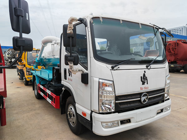 Kama 5000liter 5cbm Vacuum Sewage Sewer Cleaning Cleaner Suction Truck for free Toilet 