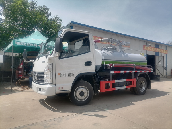  KAMA Mini Diesel 116hp 5.5CBM Sewer Suction Sewage Tank Truck