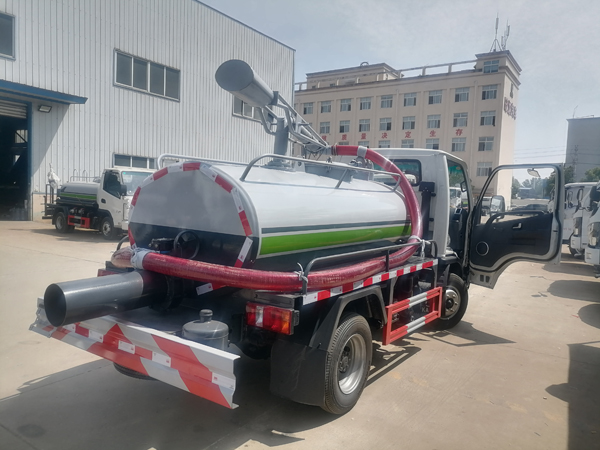  KAMA Mini Diesel 116hp 5.5CBM Sewer Suction Sewage Tank Truck
