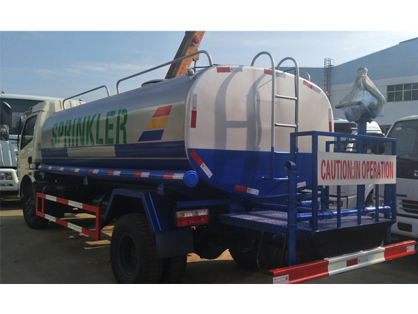 Dongfeng DFAC  3000 Gallons to 10000 Gallons Water Trucks for Sales