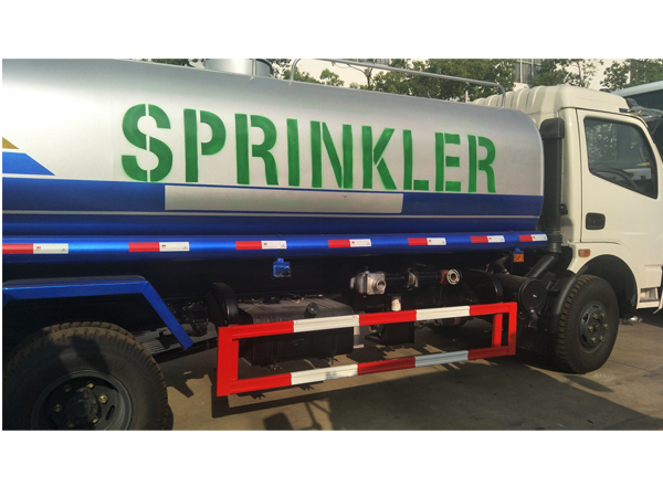 Dongfeng DFAC  3000 Gallons to 10000 Gallons Water Trucks for Sales
