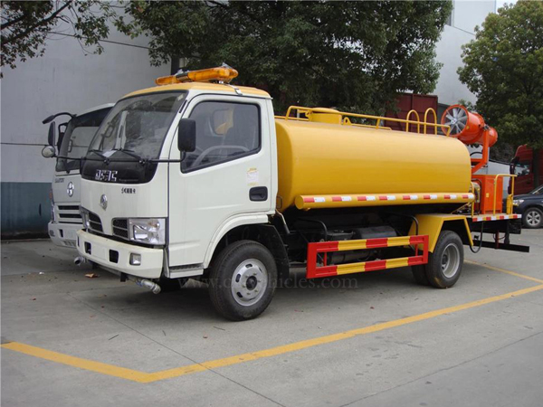Mini 5 Ton Dust Suppression Water Mist Cannon Sprayer Truck
