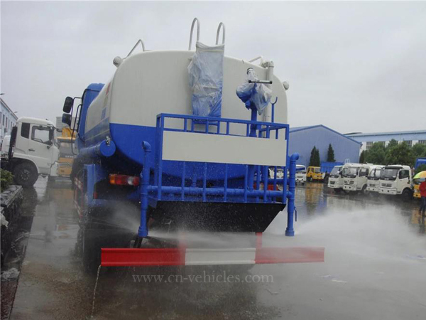 8000l carbon steel tank dongfeng water road sprinkler truck for sale 
