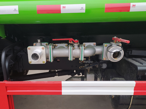 Faw 4*2 2300US Gallon to 5000US Gallon Potable Water Bowser Price
