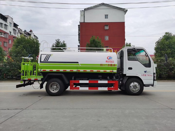 ISUZU 100P 190hp 5cbm 120HP Water Tank Truck For Sale