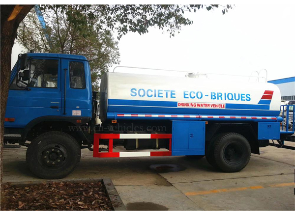 Dongfeng Left Hand Drive 12000 Liters Drinking Water Carrier Truck 3000 Gallon