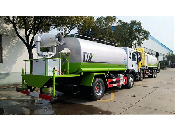 Dongfeng dfac 12000 liters capacity 30m Cannon City Disinfectant Truck with Cummis Engine