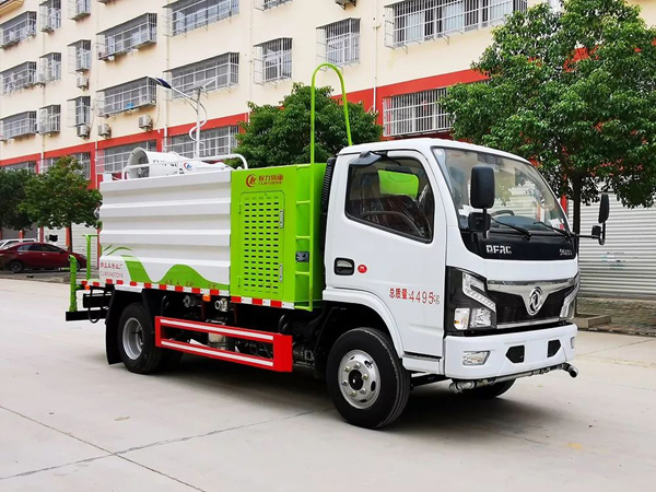 Dongfeng dfac 4500liters capacity 30m Cannon City disinfectants vehicles with Weichai  Engine