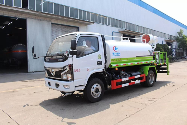 Dongfeng dfac 5000liters capacity 30m Cannon City Disinfectants truck with Yuchai Engine