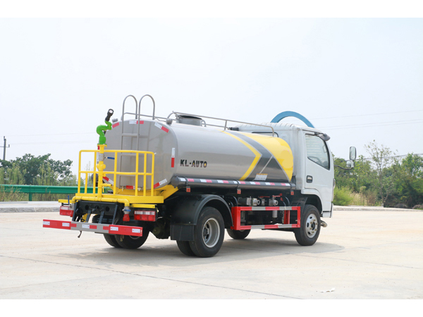 Dongfeng Dollicar 5000liter 1320 Gallons to 3000Gallons Water Spray Tanker Trucks 