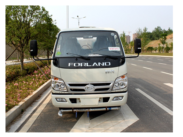 Forland Water Tank Truck 3m3 for Landscaping Road Maintenance and Fire Protection