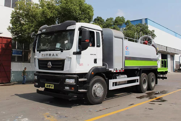 Sinotruck howo 16000 liters 16cbm capacity 100m Cannon City Spray disinfectants truck 