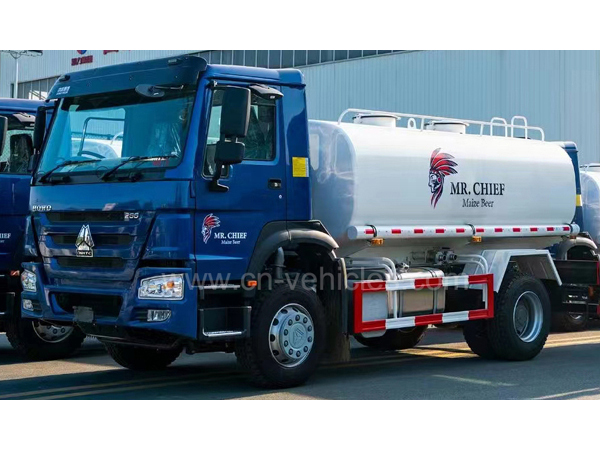 CNHTC HOWO 266HP 1000Liter Beer tanker truck Ship To Mr. Chief For Loading Maize Beer 