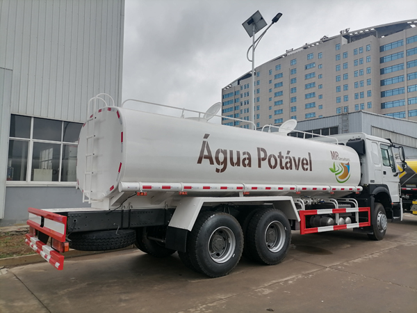 Sinotruck howo 16000liter SS304 Mobile Tanker Drink Potable Water Transport Truck