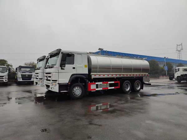 Sinotruck howo 16000Liter Capacity Road Food Grade Milk Tanker Transport Truck