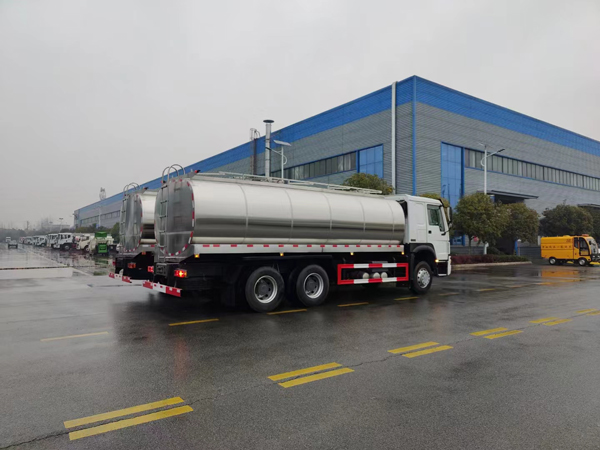 Sinotruck howo 16000Liter Capacity Road Food Grade Milk Tanker Transport Truck
