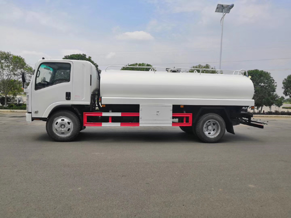 ISUZU Elf LHD 8 Cubic Meters 8m3 8ton 8000L Drink Water Transport Truck With Liquid Lever