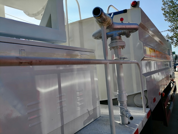 Isuzu Disinfection Truck 60m 80m 100m Disinfectant Pesticide Mist Sprayer Tanker Truck
